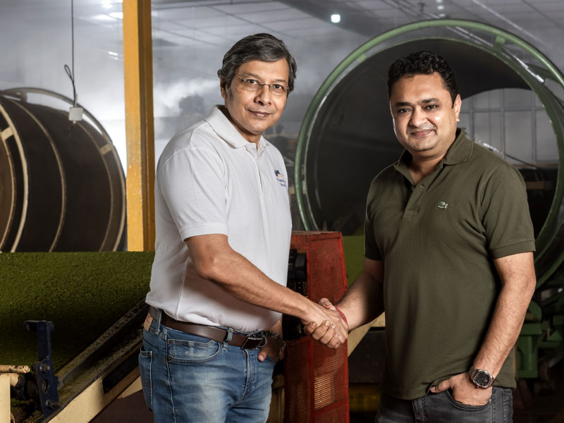 Jaydeep Dasgupta (left), Managing Director of Regent Machine & Servicing, and Ajay Dhandharia (right), Managing Partner at Parmeshwari Tea Company Jaydeep Dasgupta (left), Managing Director of Regent Machine & Servicing, and Ajay Dhandharia (right), Managing Partner at Parmeshwari Tea Company
